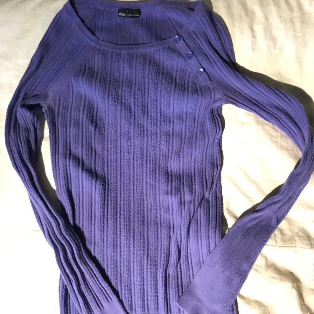 Moda International Pullover Sweater